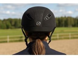 Produktguide testar Back on Track Ridhjälm EQ3 Lynx Micromocca - Black Sand
