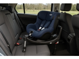 Produktguide testar Britax Dualfix iSense Paket med Isofix Bas