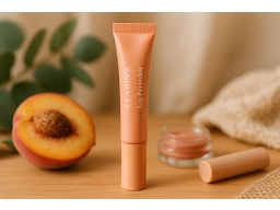 Produktguide testar Clarins Lip Perfector 22 Peach Glow 12 ml