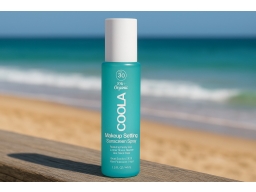 Produktguide testar COOLA Classic Makeup Setting Spray SPF30 44 ml