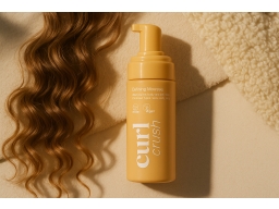 Produktguide testar Curl Crush™ Defining Mousse