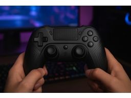 Produktguide testar Deltaco Trådlös handkontroll för PS4 och PC Svart