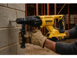 Produktguide testar Dewalt DCH133M1