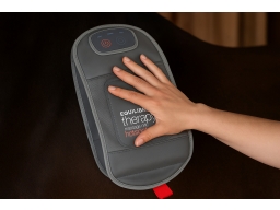Produktguide testar EQUILIBRIUM Massage Mitt Hotspot, massagehandske för häst med värme 