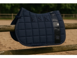 Produktguide testar Eskadron Big Square Glossy Hoppschabrak - Navy