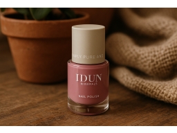 Produktguide testar IDUN Minerals Nagellack Anhydrit 11 ml