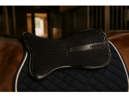 Produktguide testar Källquist Equestrian Gel Pad Back Riser