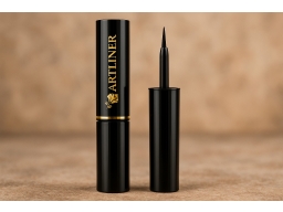 Produktguide testar Lancôme Artliner 01 Noir Artiste 1 ml