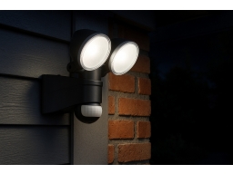 Produktguide testar Luxorparts Batteridriven LED-strålkastare 500 lm