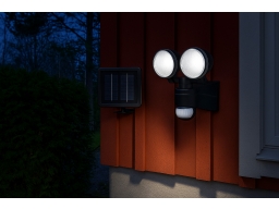 Produktguide testar Luxorparts Solcellsdriven LED-strålkastare 500 lm