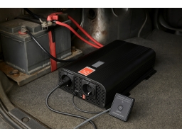 Produktguide testar Luxorparts Växelriktare med ren sinusvåg 2000 W