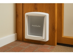 Produktguide testar Petsafe Staywell Kattlucka 715 Vit