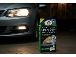 Produktguide testar Poleringssats strålkastare Turtle Wax Speed Headlight Lens Restorer
