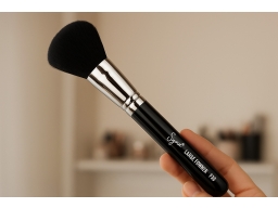 Produktguide testar Sigma Beauty Large Powder Brush - F30