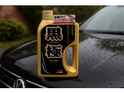 Produktguide testar Vaxschampo Soft99 Extreme Gloss Shampoo Dark, 750 ml